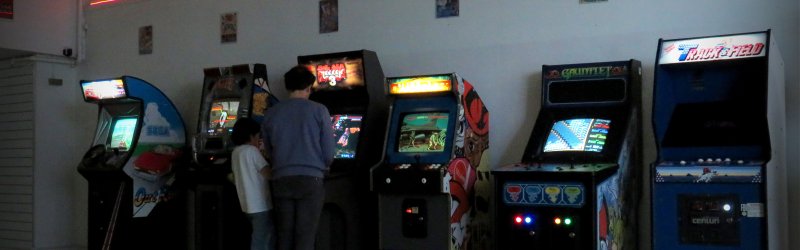 Square Eye Retro Arcade